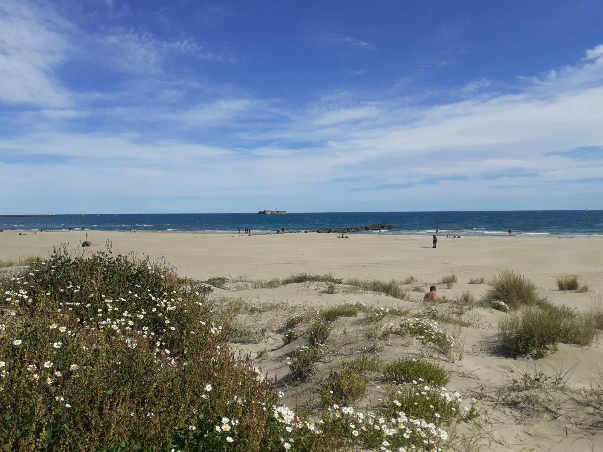 App 4 pers, accès direct plage, parking, Terrasse Agde Esterno foto