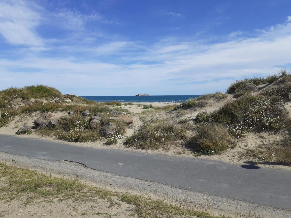 App 4 pers, accès direct plage, parking, Terrasse Agde Esterno foto